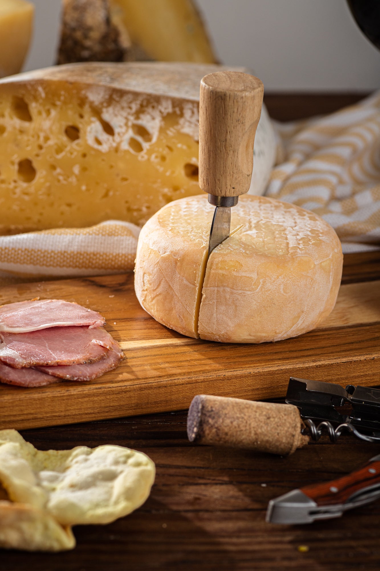 Queijo Tipo Saint-Paulin Serra Das Antas 350g