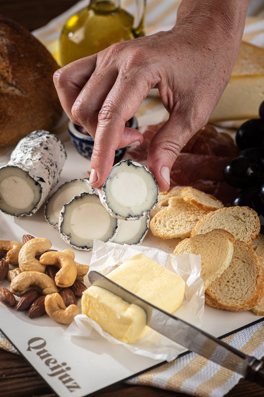 Queijo Alvura Negra D'Chevre 100g 🇧🇷